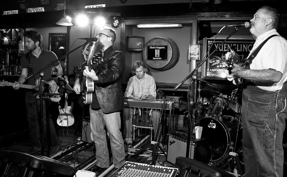 Meet Stepside Deluxe