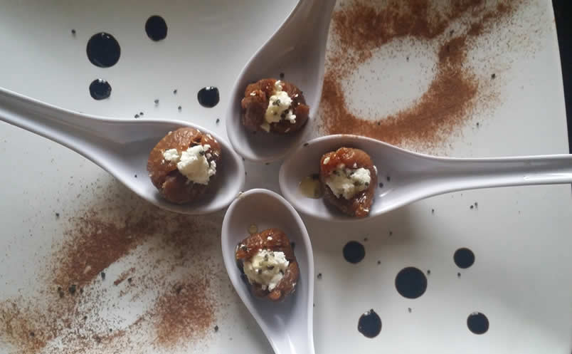 Roasted Figs and Goat Cheese with Warm Honey Drizzle