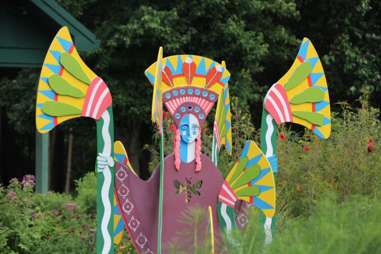 Statue unveiled in Mount Holly